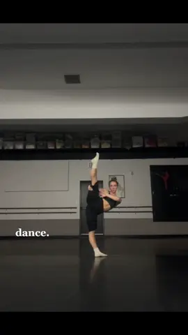 no better feeling.                                                                         #greenscreenvideo #dance #dancer #contemporarydance #lyricaldancer #fyp 