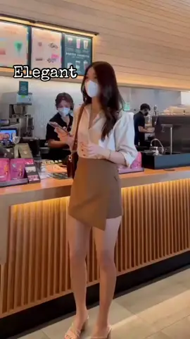 New trend !!  LAKAS MAKA SEXY BUT ELEGANT LOOK .               Short na skirt pa PRESENTING Asymmetric high waist skort  super affordable.                               #skort #tiktokfinds #foryou #foryoupage #aesthetic #fashion #TikTokFashion #tiktokaffiliate 