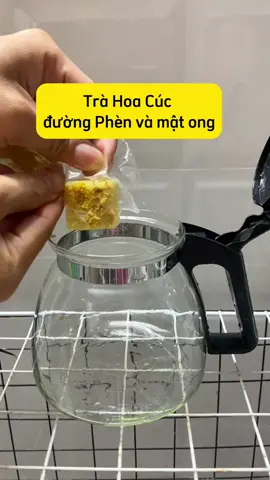 Trà hoa cúc kỷ đường phèn và mật ong , Giải nhiệt tốt nhất là mùa hè oi bức . Vị ngọt thanh , dễ uống , mọi lứa tuổi đều uống được . Sản phẩm có sẵn trong giỏ hàng với giá dùng thử ạ #trahoacuc #trahoacucduongphen #giainhiet #tragiainhiet #amp1427 #xuhuongtiktok 
