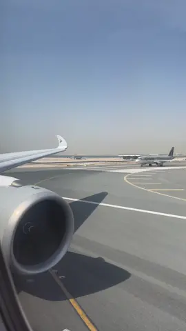 Volume up!! 🔊🔊A350 takeoff! #airbus #a350 #aviation #qatarairways 