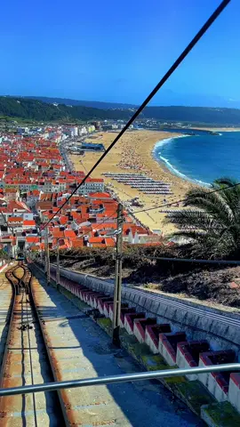 #beautifuldestinations #portugal🇵🇹 #amazingdestination #nazareportugal #nazare #cejour #naturelove #amaizingview #amazingplace #beautifulplace #claudia__rodrigo 