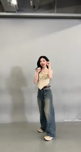 🥊 령채 왕! 하고 먹어버려 다🥊 #ITZY #있지 #CHAERYEONG #채령 #ITZY_KILLMYDOUBT #ITZY_CAKE #CakeChallenge