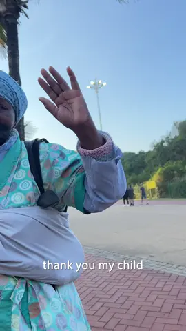 This mom weighs people for R2 donation and this shocked her #mustwatchthis 