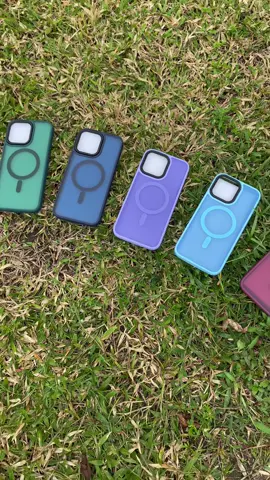 Capa anti impacto fosca com sistema magnetico para o carregador magsafe .  ✔️ disponivel apenas :  - iphone 14 pro max  R$ 40,00