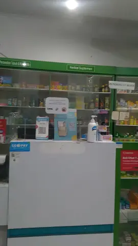 BUAT PRANK STATUS WHATSAPP....bilang aja lagi di APOTEK beli obat hahaha#prank #pranks #prankstatus #prankstatuswa #prankstatuswhattsap #prankstatuswhattsapcek #fyp #bogor #bogorhits #bogorjajan #ojolbogor #indonesia #jabodetabek #jakarta #BTS   #BTSARMY #blackpink #botani #botanimall #botanisquere