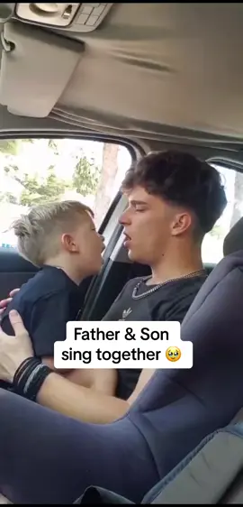 The cutest father son duo 😭❤️ (video: @Ivanhoe Spalluto) #singing #carsinging #beforeyougo #fatherson 