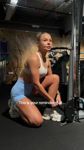 Imagine I was about to re-film this clip from a slightly different angel with different lighting??? I cannot tell you how much I used to hateeeee my cellulite, today was one of them days when I watched this clip back, but I’m posting it anyway to remind you all that it’s normal🫶🏼 #selflove #realbodies #celluliteisnormal #gymgirls 