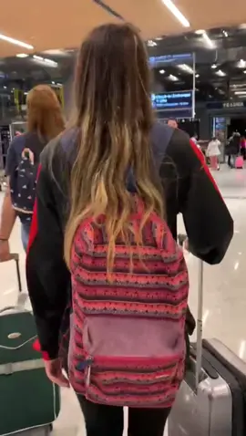 O dia que pedi minha namorada em namoro no aeroporto lotado 🤍 03/10  #CapCut #pedidodenamoro #namorada #foryoupage #amor❤️ 
