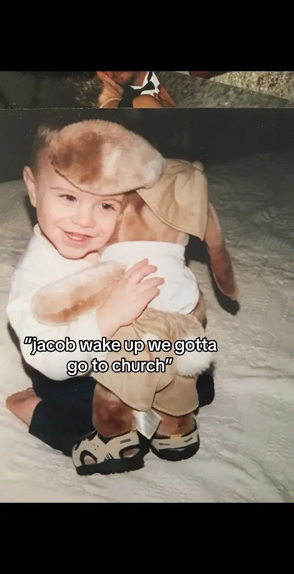 I am so thankful that my parents raised me this way. And for the people that weren’t raised this way, it’s never too late to start a relationship with Jesus and accept Him into your heart! ✝️❤️ #fyp #christian #christiantiktok 