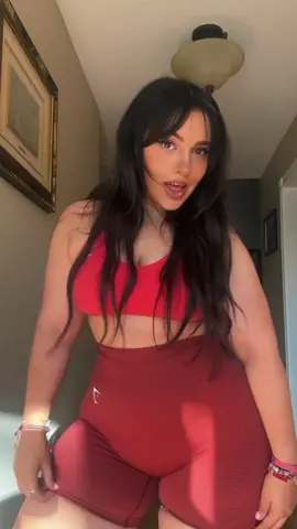 Its a comtent gym day 💗💪 fit from @Gymshark and @Culture Kings #GymTok #gymgirl #weightlifting #gymfit 