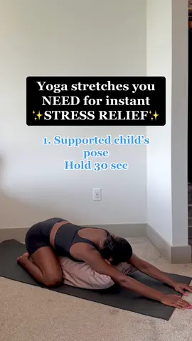 Yoga poses to hlp relieve your stress☮️ yoga stretches have so many calming, anxiety relieving benefits! #yogaflow #beginneryoga #yogaforstress #yogaforstressrelief #StressRelief #calmdown #stretching #stretchfordays #yogastretching 