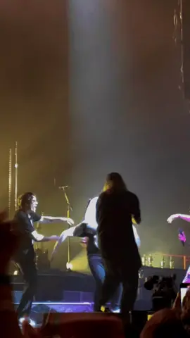 Most unhinged birthday party I've ever been to . . . . . . . . . . . . . . . #CapCut #viral  #trending  #Boston #faithinthefuture  #faithinthefuturelouistomlinson  #fitfboston  #happybirthday #extremewedgie  #louistomlinson #Love  #concert  #louies 