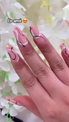 @Veroo Rey #nailsdesign #uñasacrilicas #diseñodeuñas 