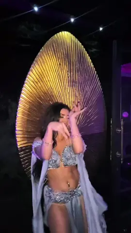 Chaabi🥰🇲🇦 #moroccantiktok #morocco  #moroccandance#chaabi #chikha #chaabimaroc #fyp #viral #maroc#moroccanwedding #nayda #🇲🇦