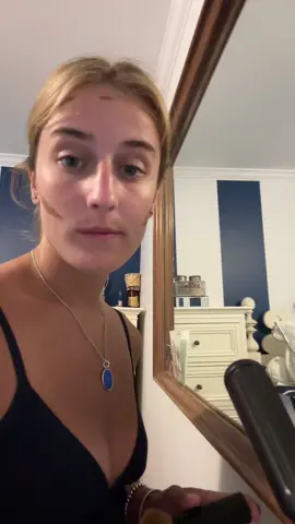 Fortunately it was dark so no one could see I botched that blending 🙃 the eye makeup came out nicely though. I wish I could film it so u could actually see what I’m doing but it is DIFFICULT #fyp 