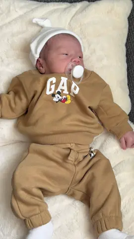 Baby boy’s ootd🧸☁️ #newborn #OOTD #fyp 