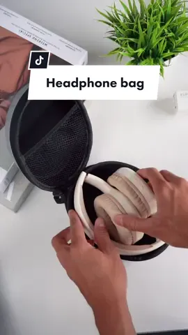 KiiP Storage Bag yang lebih besar!! versi buat naro headphone, bisa muat untuk headphone universal foldable alias yang bisa dilipat!🎧 #kiipwireless #storagebag #headphonebag 