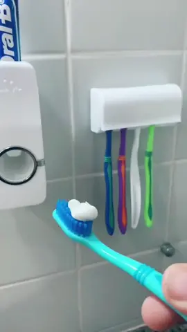 COMPRE AGORA o dispenser pasta de dente em oferta acesse o link da bio do meu Instagram 💗💓💓❤️‍🔥#shopee #shopeehaul #shopeecheck #oferta #ofertas #ofertasimperdibles #pastadedente #cremedental #dispenser #escovadedente #facilitaravida #promo23 #promo 