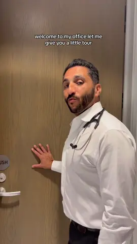 Intenal medicine doctor office tour‼️ #doctorsoftiktok #doctor #viral #viralvideo #internalmedicine #doctors #physician #office #officetour #physiciansoftiktok #internalmedicinedoctor #fyp #foryou #LearnOnTikTok #officetourcheck 