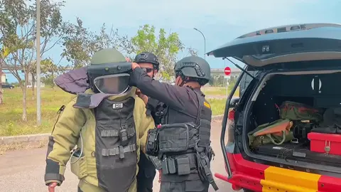 Bomb Squad Yogyakarta ❤️‍🔥 #bombsquad #eod #ied #brigade #brigademobile #brimobuntukindonesia #infojogja #jogja24jam 