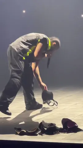 Looks like Drake's on 👙 cleanup duty lol 📸: @drakedointhings #drake #drakeconcert #itsallablurtour #champagnepapi #drakebra #fyp #funny