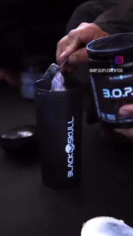 Pré Treino B.O.P.E® faz parte da linha Caveira Preta Series® da Black Skull USA™ possui em sua fórmula ingredientes como a Creatina, que tem como função aumentar a força e o desenvolvimento muscular, Taurina atua no organismo gerando mais energia, Arginina melhora a vasodilatação e a Cafeína, que além de ser um ótimo estimulante, gerando mais energia, foco e concentração durante o treino, selecionados para proporcionar mais energia e disposição durante seu treino, garantindo os resultados mais esperados como um #TROPADEELITE. 150g por R$ 49,90 300g por R$ 89,90 Compre já no site abaixo ou peça no whatsapp 81 99840-3897. Entregamos em domicilio para Recife e toda região metropolitana. www.mpsuplementos.com