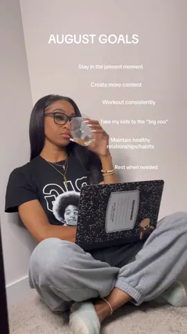 Simply to do better and be better 🤞🏽 #augustgoals #momgoals #momlifestyle #digitalcreator 