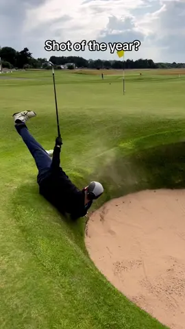 He deserves an award for this. Idk what. But something #golf #funnyfail #shoutoutot (via markodenthal/IG)