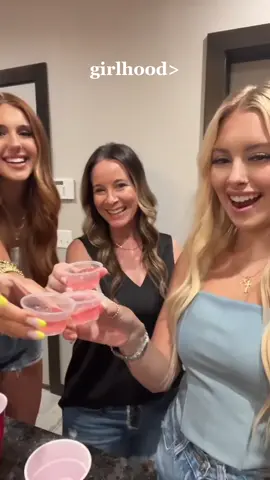 love all my besties #greenscreenvideo 