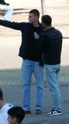 Ich glaube er hat was anderes gesagt #fyp #foryoupage #fürdich #viral #streetcomedy 