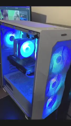 Consegui montar um pc todo branco para minha namorada jogar comigo❤️