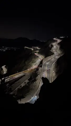 بس ليلي كيف اباتته 😔!                              #الهدا #الطائف #4u #fyp #foryou #ternd_music 