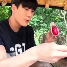 moonbin being the happiest while looking at the Polaroids 🥹 #moonbin #mymoon #remembermoonbin #astro #aroha #foryoupage #fypppp #foryoupage 