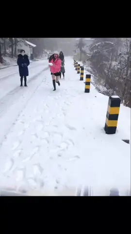 Can't stop laughing 😂😂😂 #funny #haha #funnymoments #funnygirls #foryou #fyp #viral 