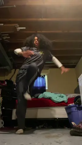 In love with this dance .