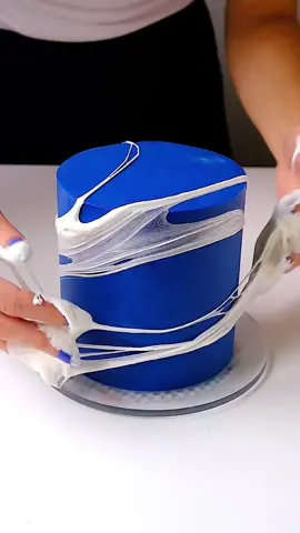 Is it Halloween time yet ? Spider bejewelled cake with a marshmallow web. Let me know if you want a tutorial on how I made it #cakedecorating #halloween #halloweencake 