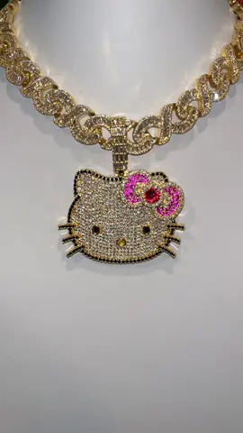 Who else was obsessed with Hello Kitty?😻 #koyakollection #hellokittynecklace #sanriogirl #fyp #icedoutjewelry #jewelrybusiness #silverjewelry #goldjewelry #cubanchain 