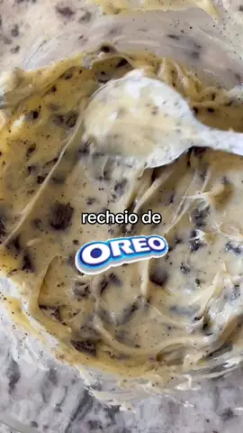 Esse recheio é simplesmente DELICIOSO! O segredo tá no final do vídeo 🗣️#longervideos #recheiosdebolo #brigadeirodeoreo #recheiooreo 