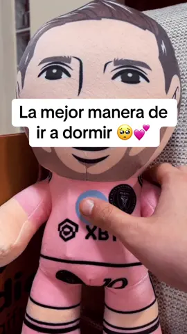 Disponible en: Teddiesandgifts.com 💕 #peluchesmusicales #peluchescontuvoz #peluchesconvoz #detalles #teddies #teddy #detallespersonalizados #peluche #messi #leomessi #novio #miami #interdemiami #MLS #intermiami #motivacion 