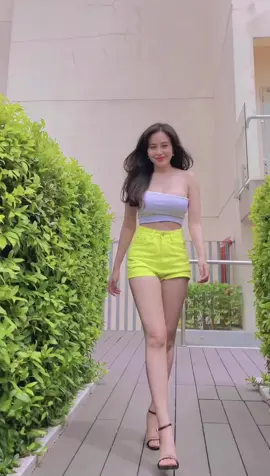 Mọi người ơi tim fl cho huyền anh đi nè.yêu cả nhà❤️#LearnOnTikTok #foryou #xuhuong #huyenanhofficial 