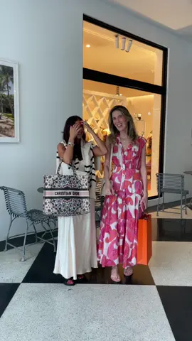 #tfk #jewelrydesigner #jewelrydesignprocess #luxuryfashion #stylehacks #styletips #styleinspo #bosswoman #hermes #dior #luxuryboutique #europeanluxurycars #royalpoincianaplaza #palmbeachisland #palmbeach #luxuryresort #foryoupage 