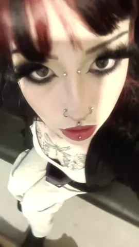 Shes like a goth or something? 🤷🏻‍♀️