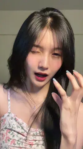 มองรั๊ย เดี๋ยวงับนะะะ