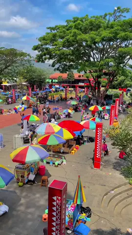 Sok jajan naon mun ka tamkot  teh #tradisiadatjawabarat  #tamankotakuningan#jajan #cfd #kuninganjawabarat❤😊 #kuninganjawabarat #kuningan # #kabupatenkuningan #kuninganutara 