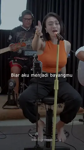 MADU MERAH NYA Maseee. Jam 3 sore meluncur ke ytbe chanel aku ya @3 PEMUDA BERBAHAYA 