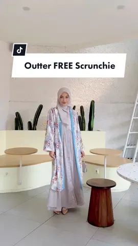 Beli Outter Cardigan GRATIS Scrunchie Motif Gemesss😍 Klik keranjang kuning ya! #outter #outtermilyarda #milyardahijab #outermilyarda #outermotif #longoutter #outerbatik #outermotif #cardigan #outfitoftheday #outfitinspiration #ootdhijab #ootdfashion #ootdkondangan #ootdstyle #milyardahijab #milyardaoutfit #muslim #muslimah 