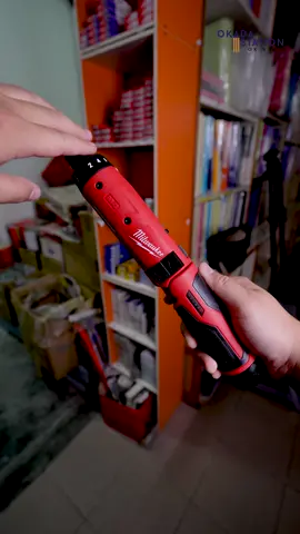 M4 Hex Screwdriver Showcase (rare) #rareproducts #demo #showcase #unboxing #hexscrew #screwdriver #cordless #batterypowered #hexdriver #woodscrews #drilling #wooddrill #metaldrill #selfdrilling #portable #lightweight #longlasting #convenient #metalscrews #hexbits #milwaukee #milwaukeetools #rareitem #m4 #redlithiumion #philipscrewdriver 