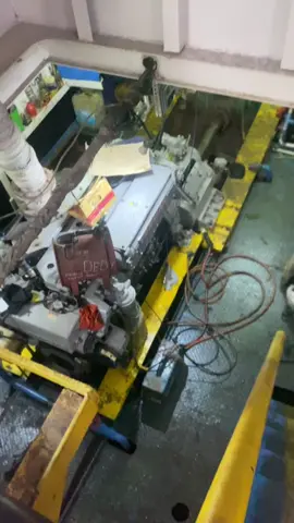 Proses overhaol gearbox T300👍#mekanikmuda #mecanikindonesia #StoryPekerja #fyp #pelautindonesia #engineering 