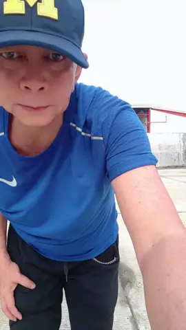 i'ts Fitness Friday mga LOLOdi💪😁 DC: @bi.gael  @jingkymagsino version #djlolonyo #solidgolddancer #onthefloordance #senior #dancer #sixtytwo 