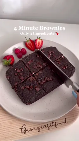 Recipe on IG “giorgiapaino” 🍫 #brownies #chocolate #3ingredientsrecipes 